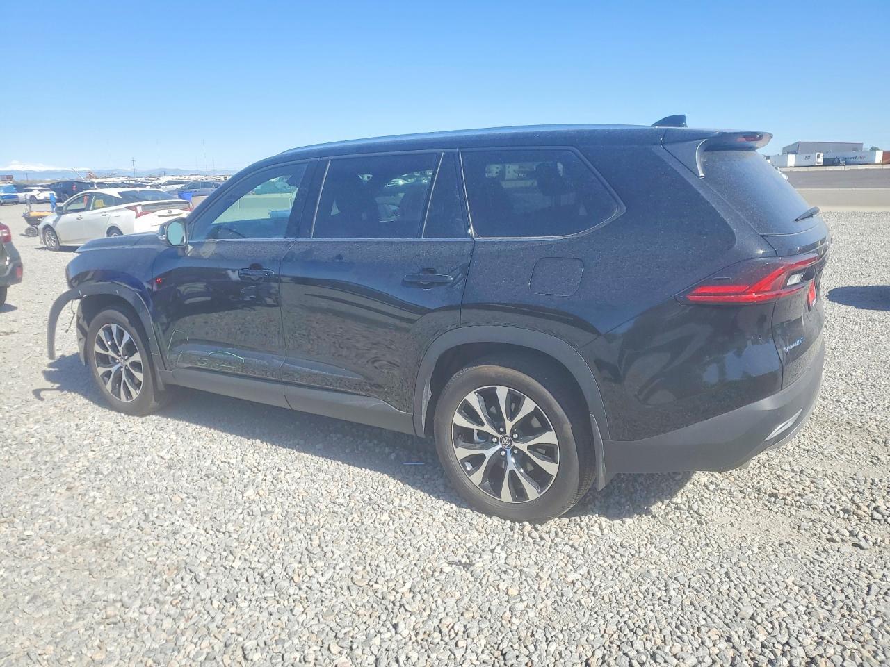 2026 TOYOTA HIGHLANDER