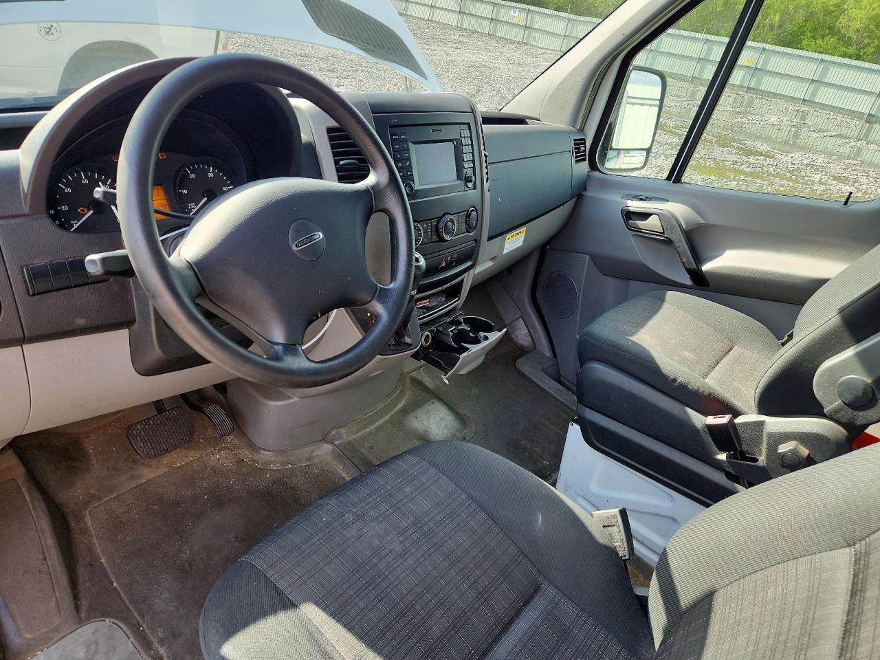 2015 FREIGHTLINER Sprinter 2500