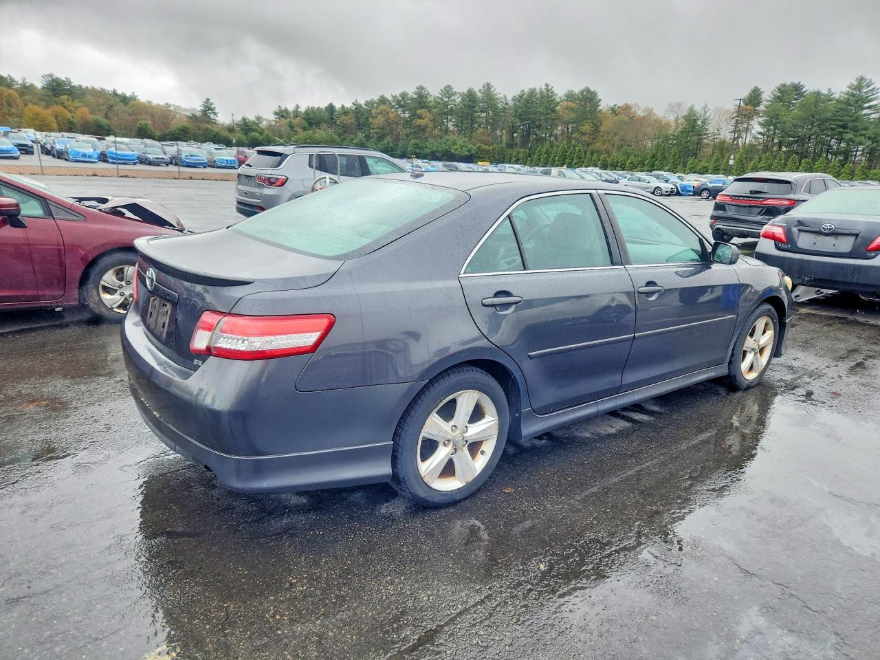 2011 TOYOTA CAMRY