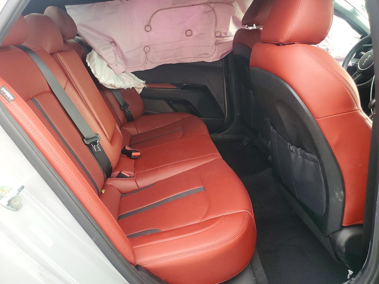 2023 KIA K5