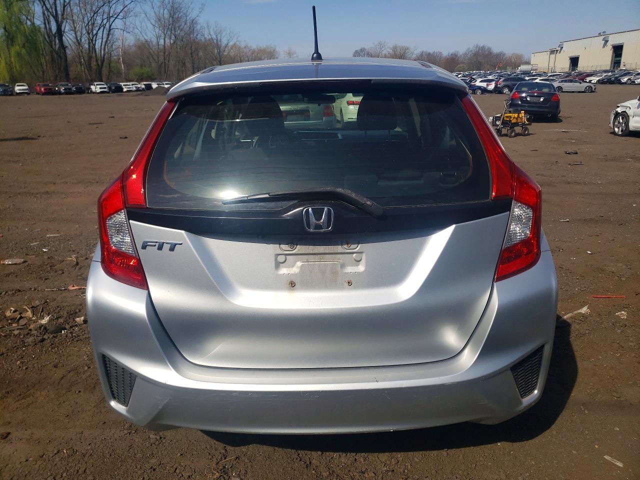 2016 HONDA FIT