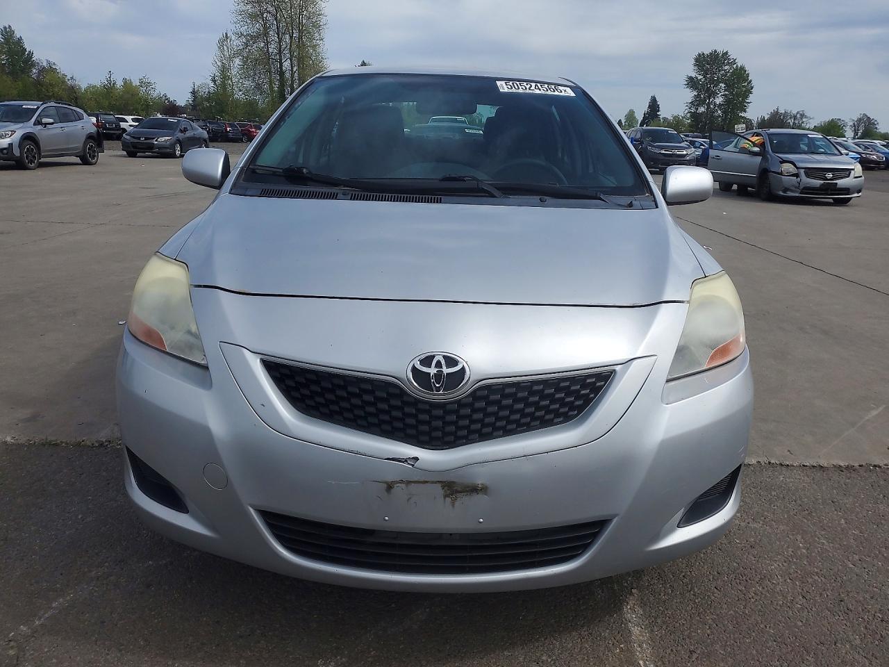 2011 TOYOTA YARIS