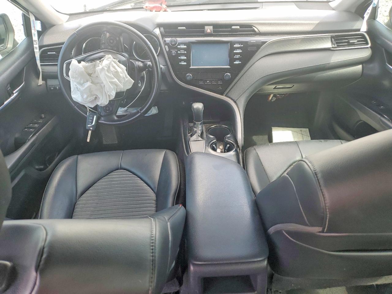 2019 TOYOTA CAMRY