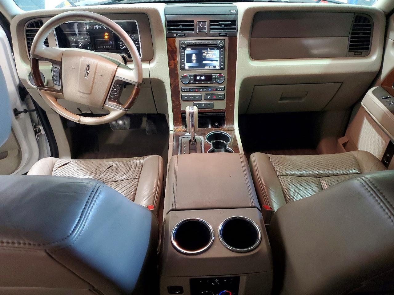 2012 LINCOLN Navigator