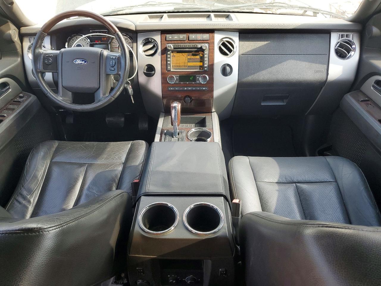 2010 FORD Expedition