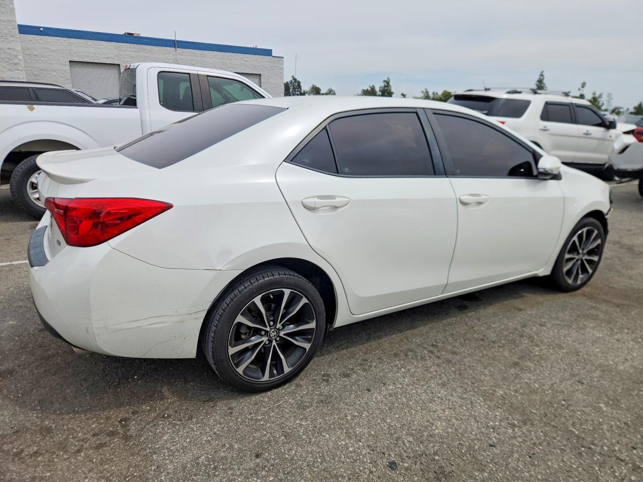 2018 TOYOTA COROLLA