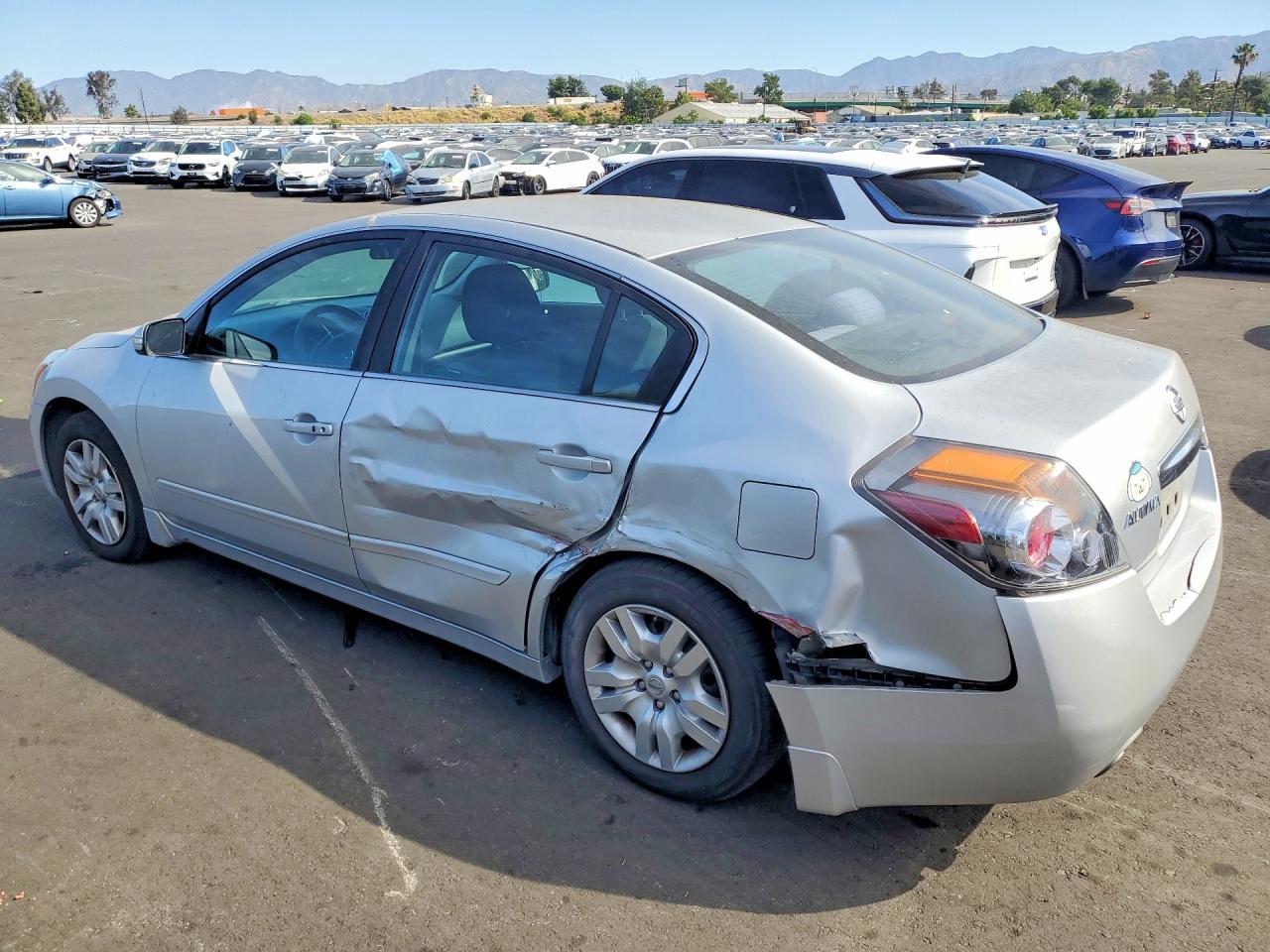 2010 NISSAN ALTIMA