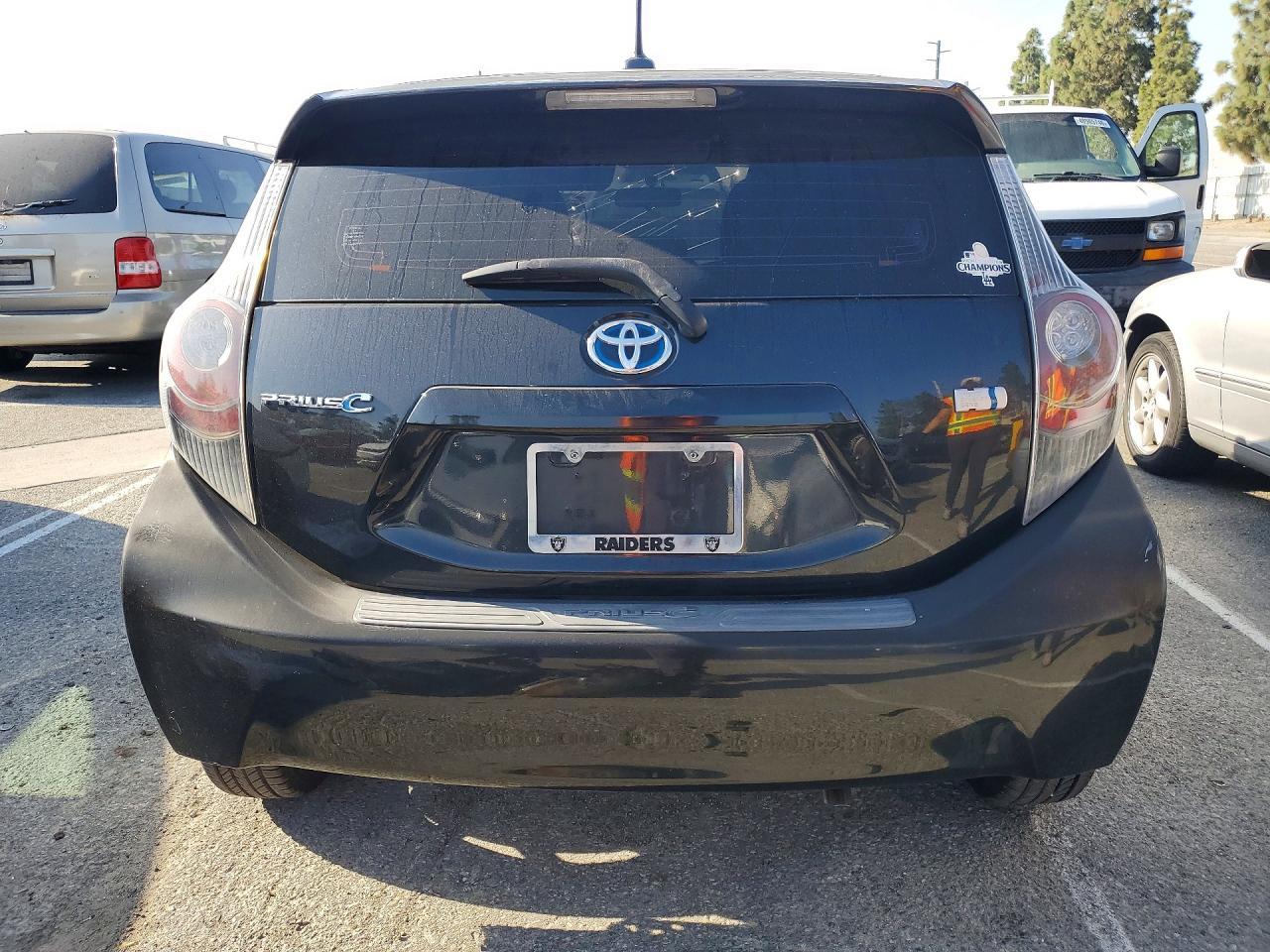 2013 TOYOTA Prius c
