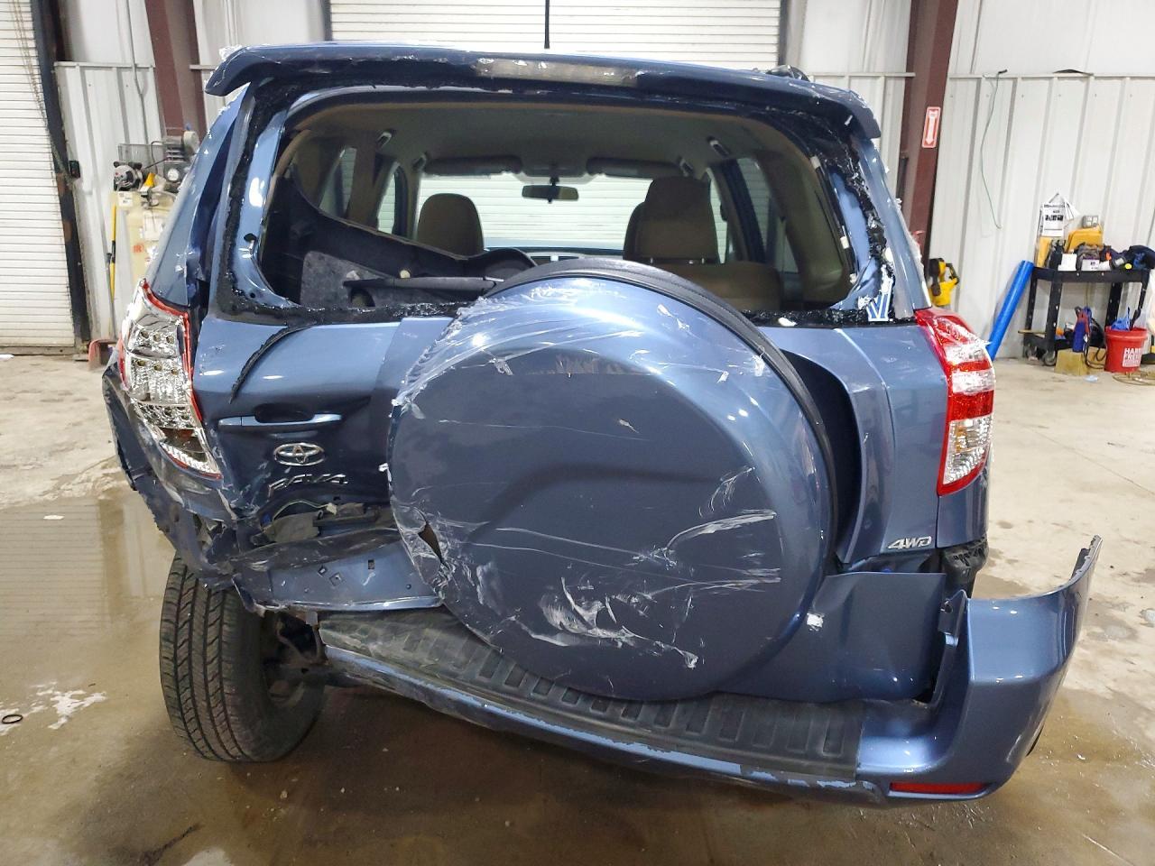 2011 TOYOTA RAV4