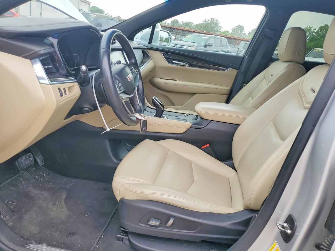 2018 CADILLAC XT5