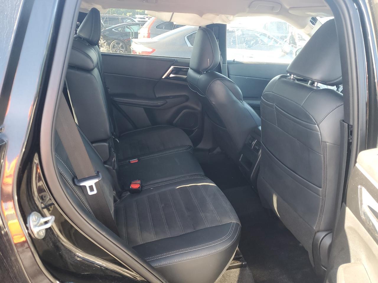 2024 MITSUBISHI outlander
