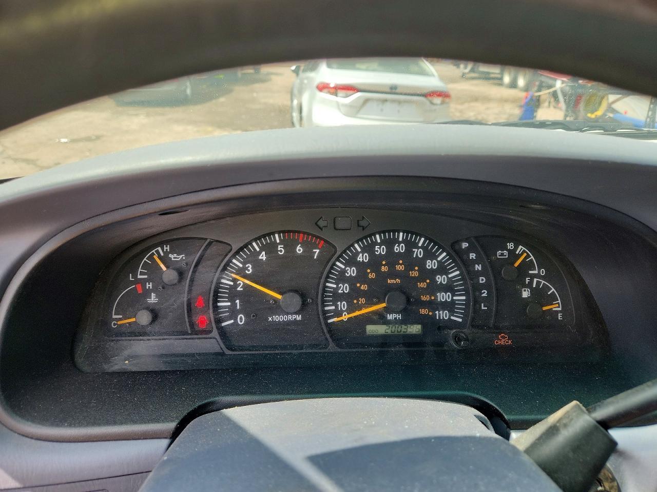 2000 TOYOTA TUNDRA