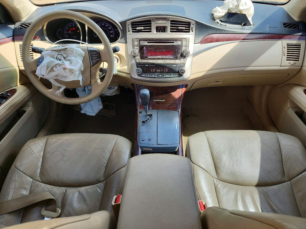 2011 TOYOTA Avalon
