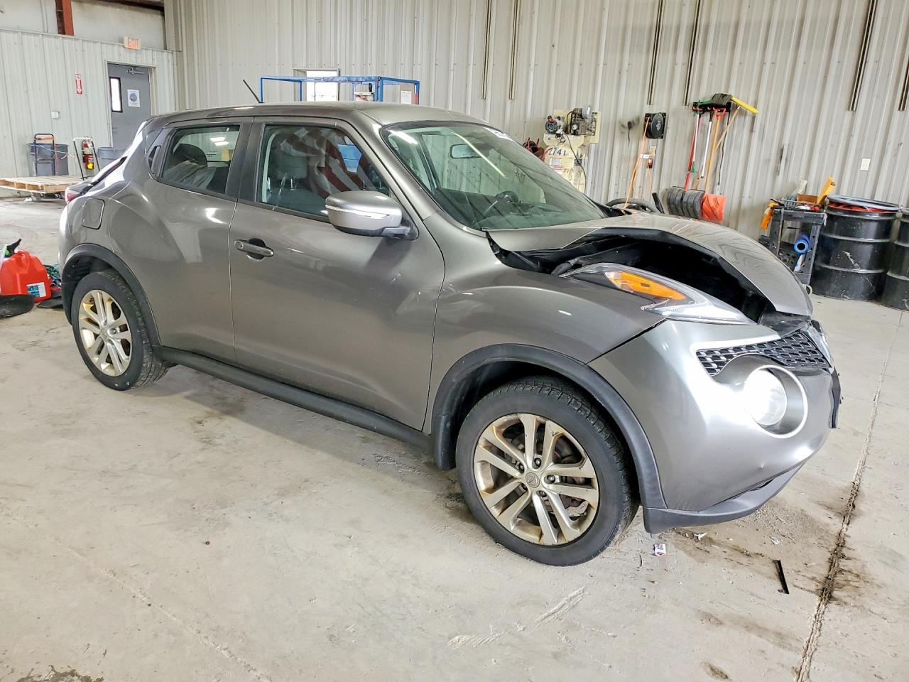 2015 NISSAN Juke