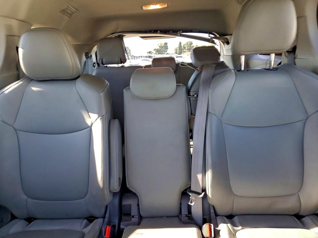 2021 TOYOTA SIENNA