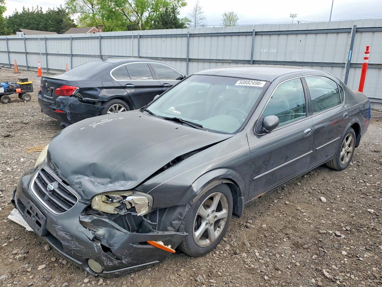 2001 NISSAN Maxima