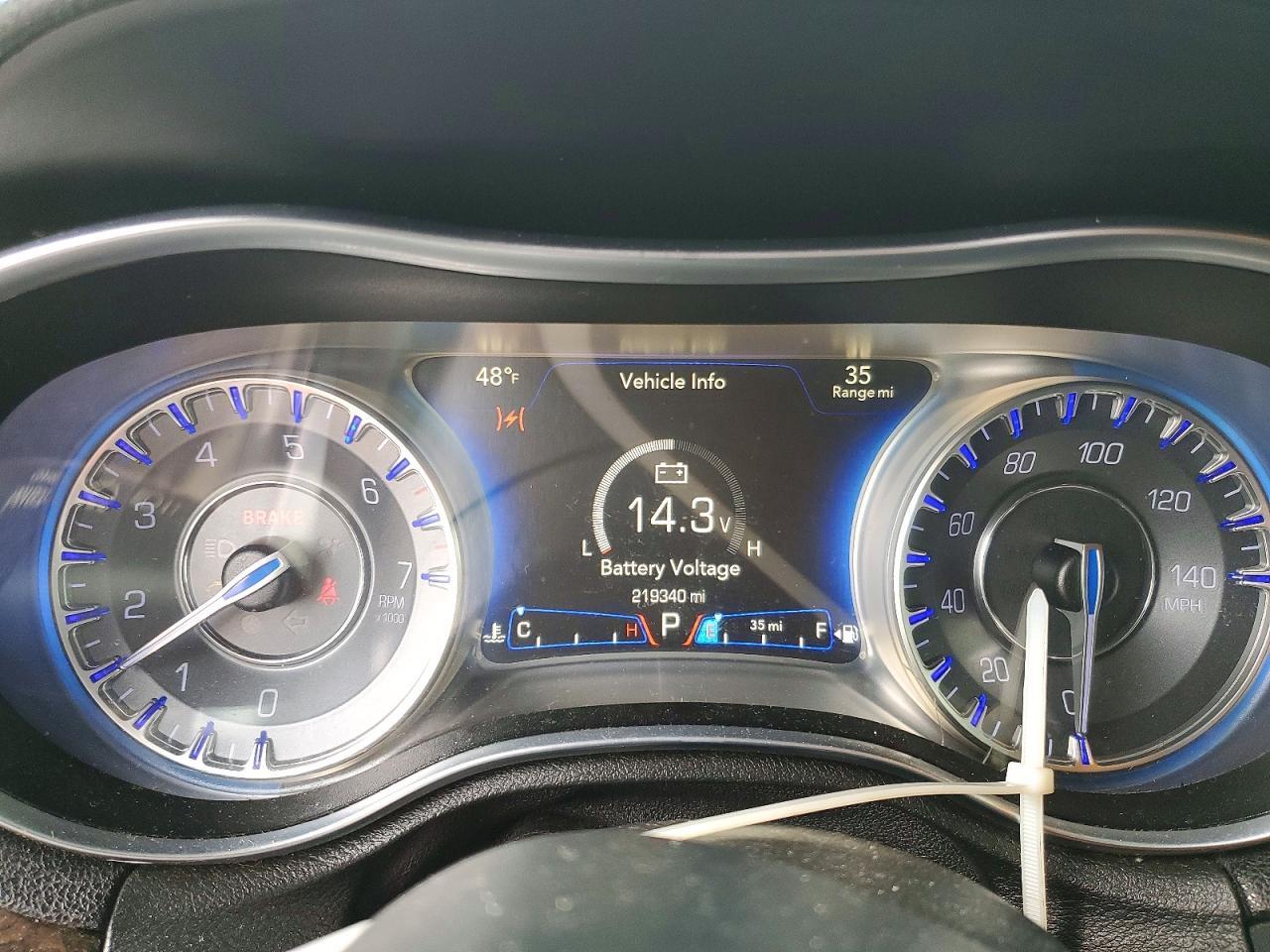 2015 CHRYSLER 300