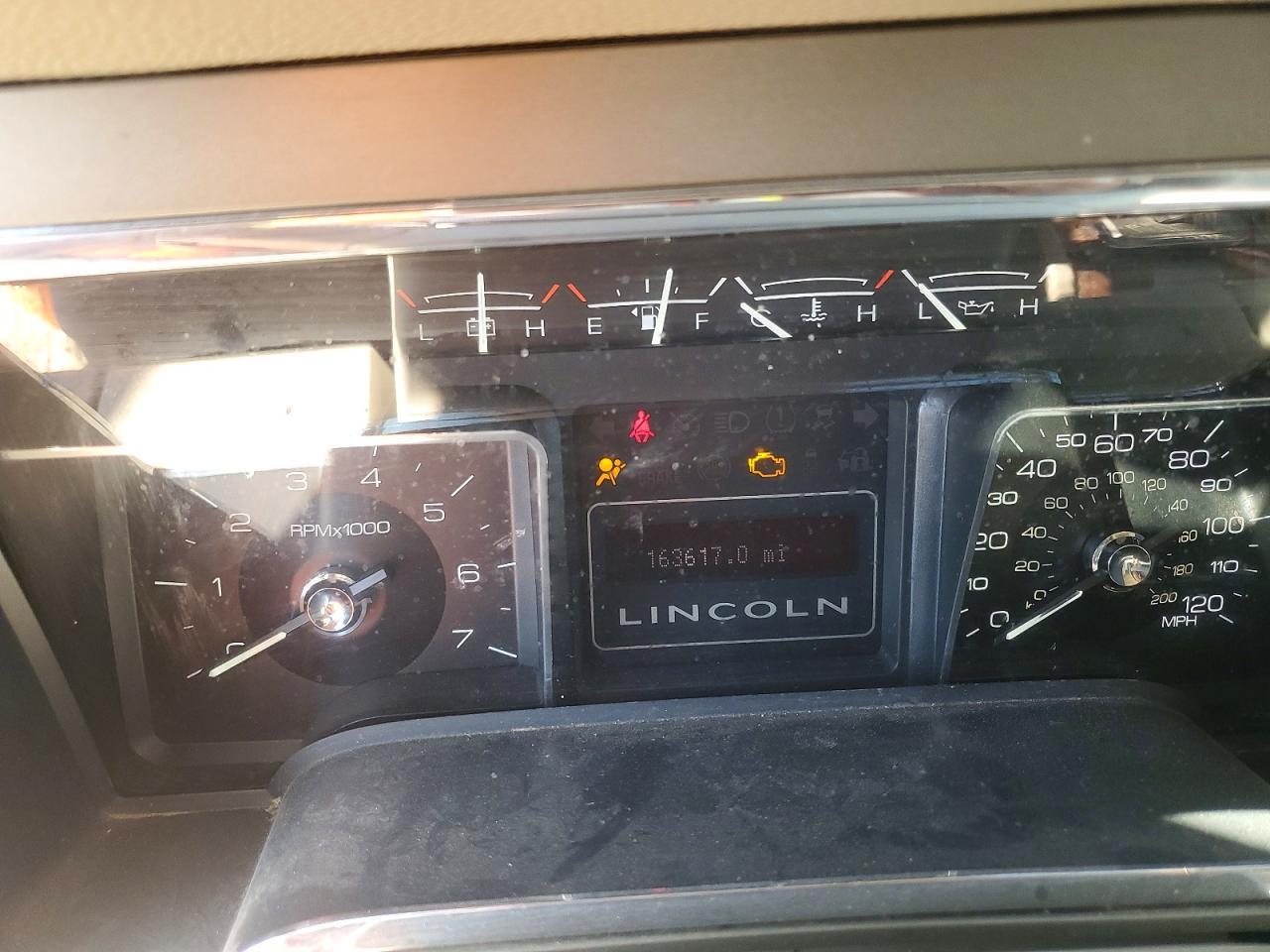 2014 LINCOLN Navigator