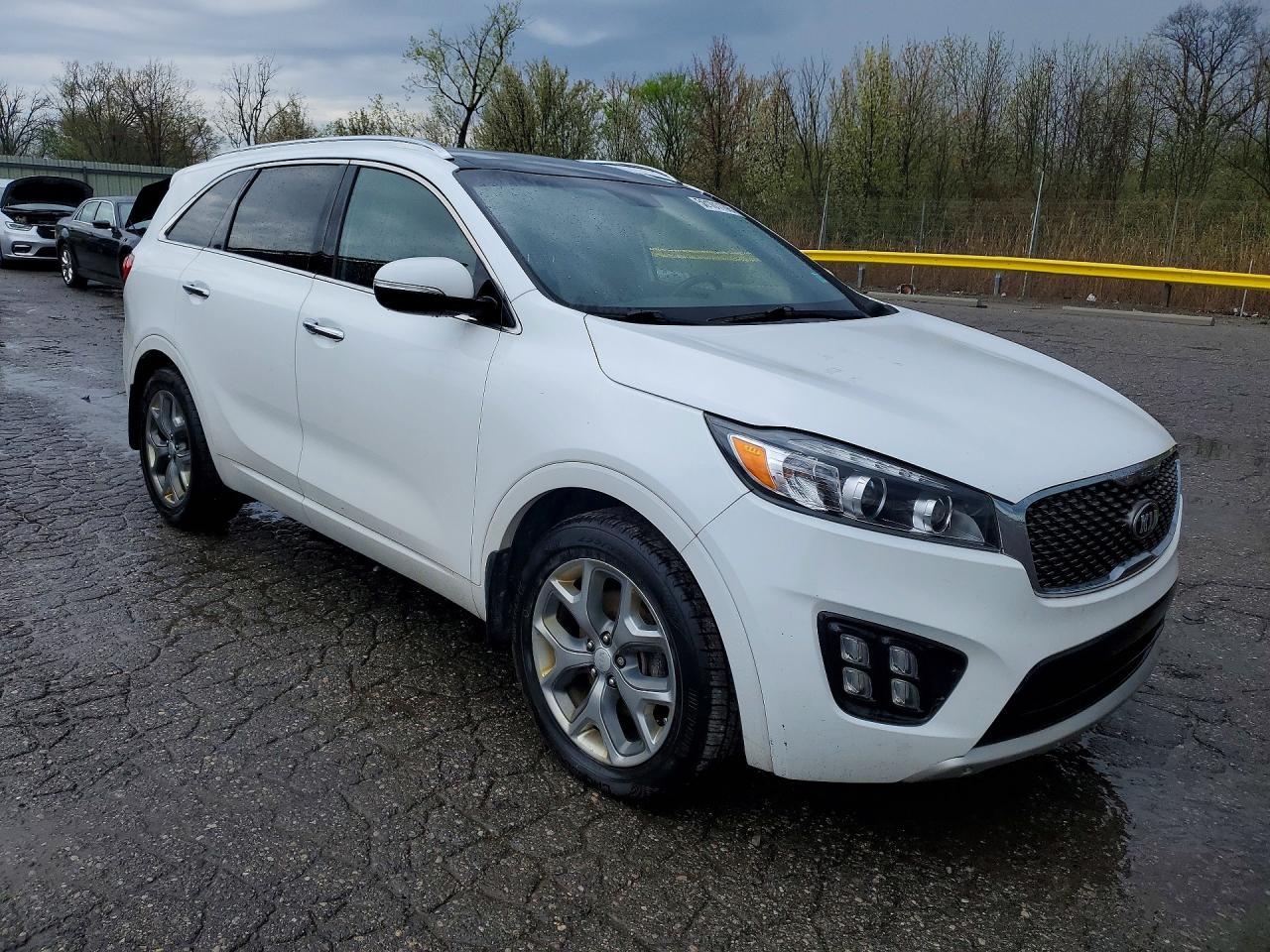 2016 KIA SORENTO