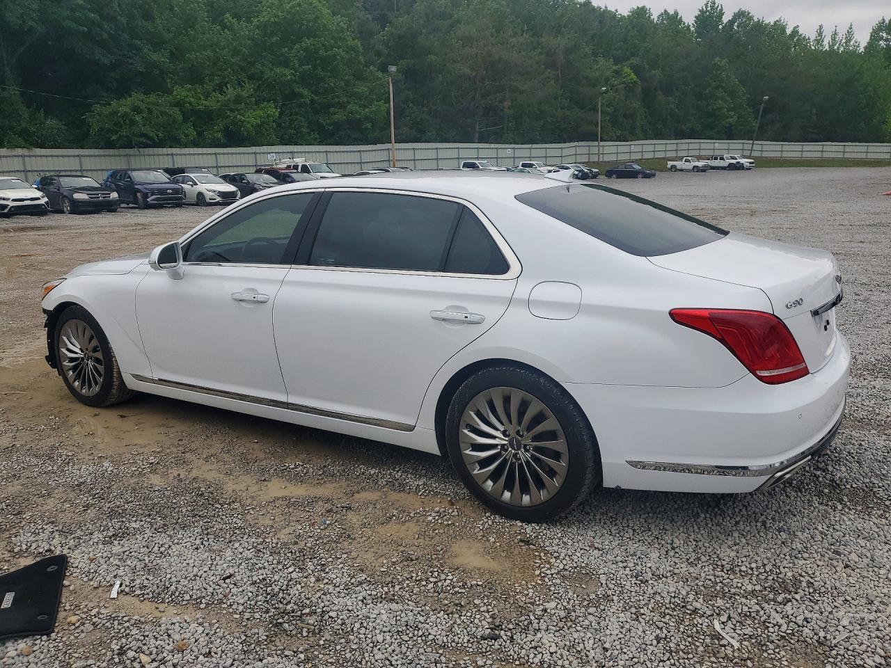 2017 GENESIS G90