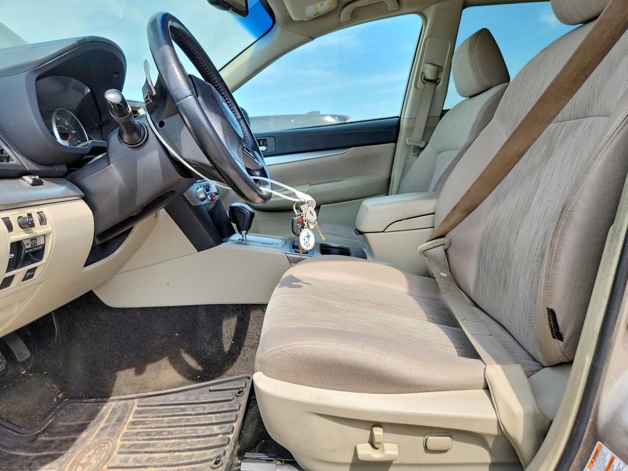 2014 SUBARU Outback