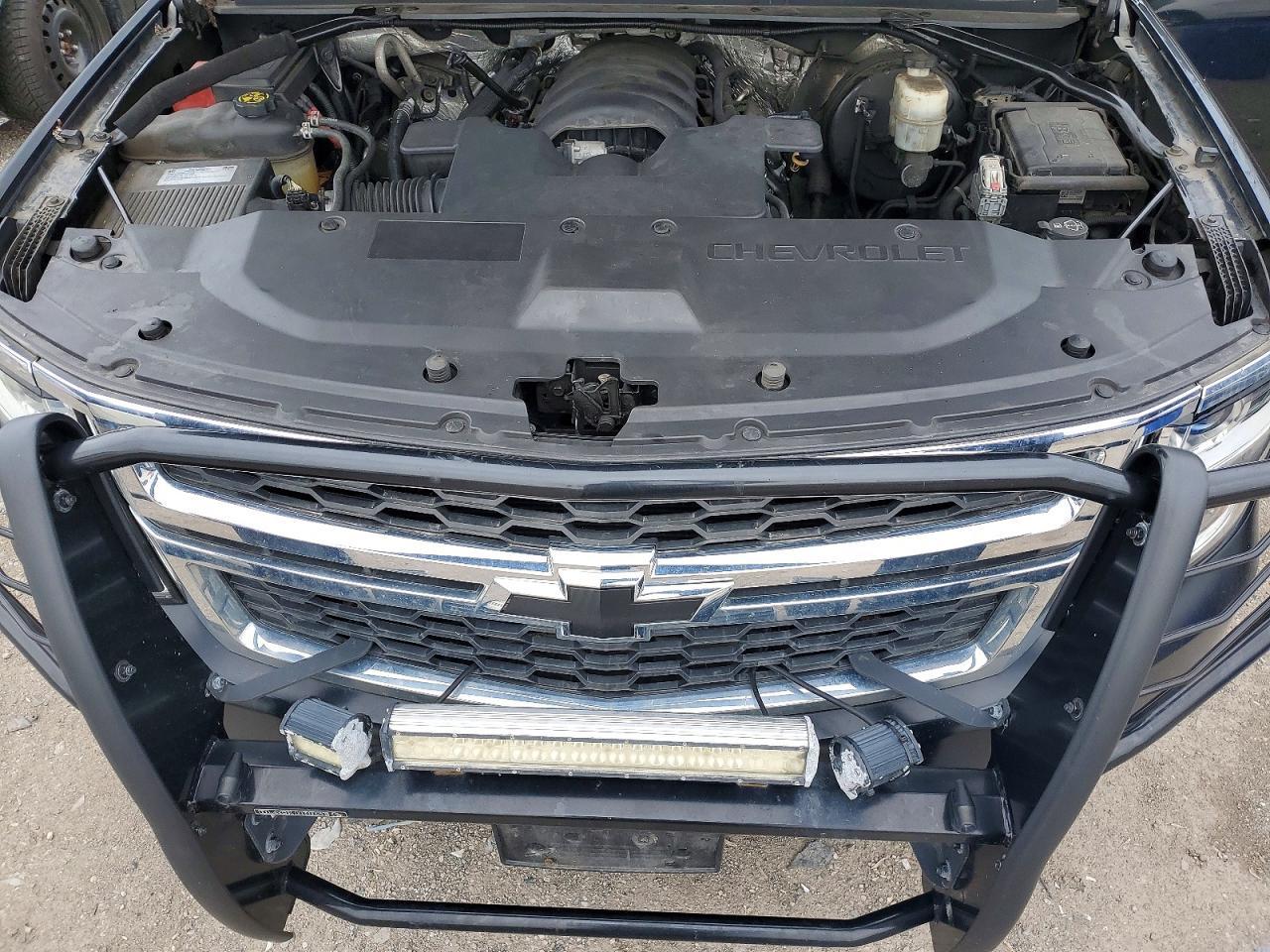 2016 CHEVROLET Suburban
