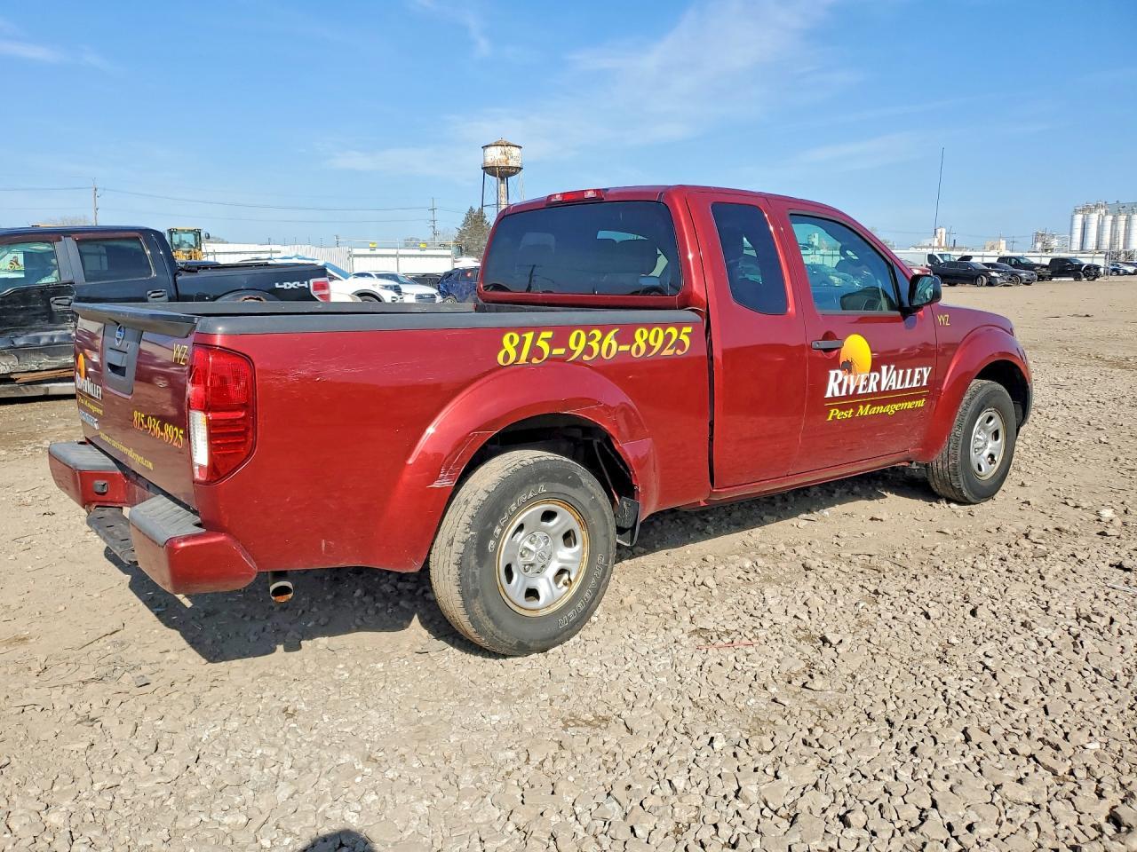 2017 NISSAN Frontier
