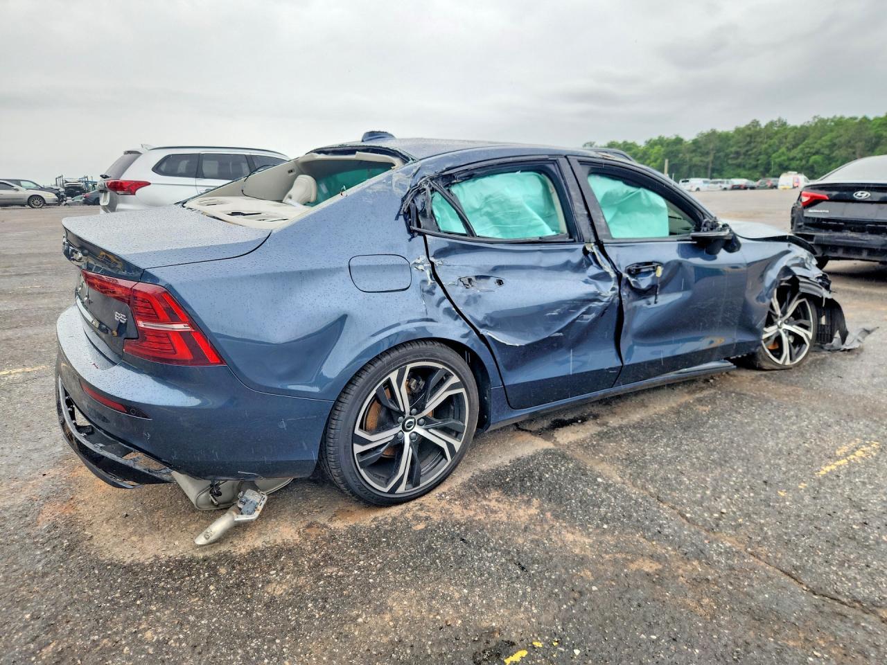 2024 VOLVO S60