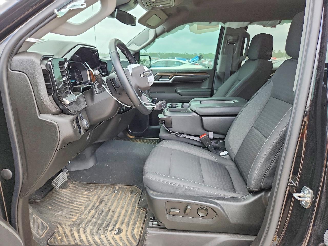 2023 CHEVROLET Silverado