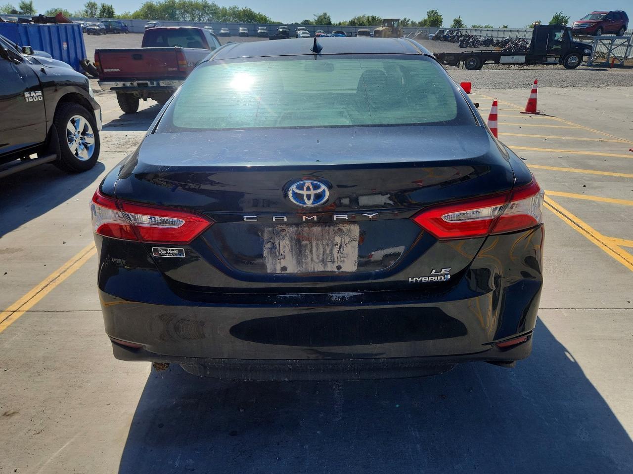 2019 TOYOTA CAMRY