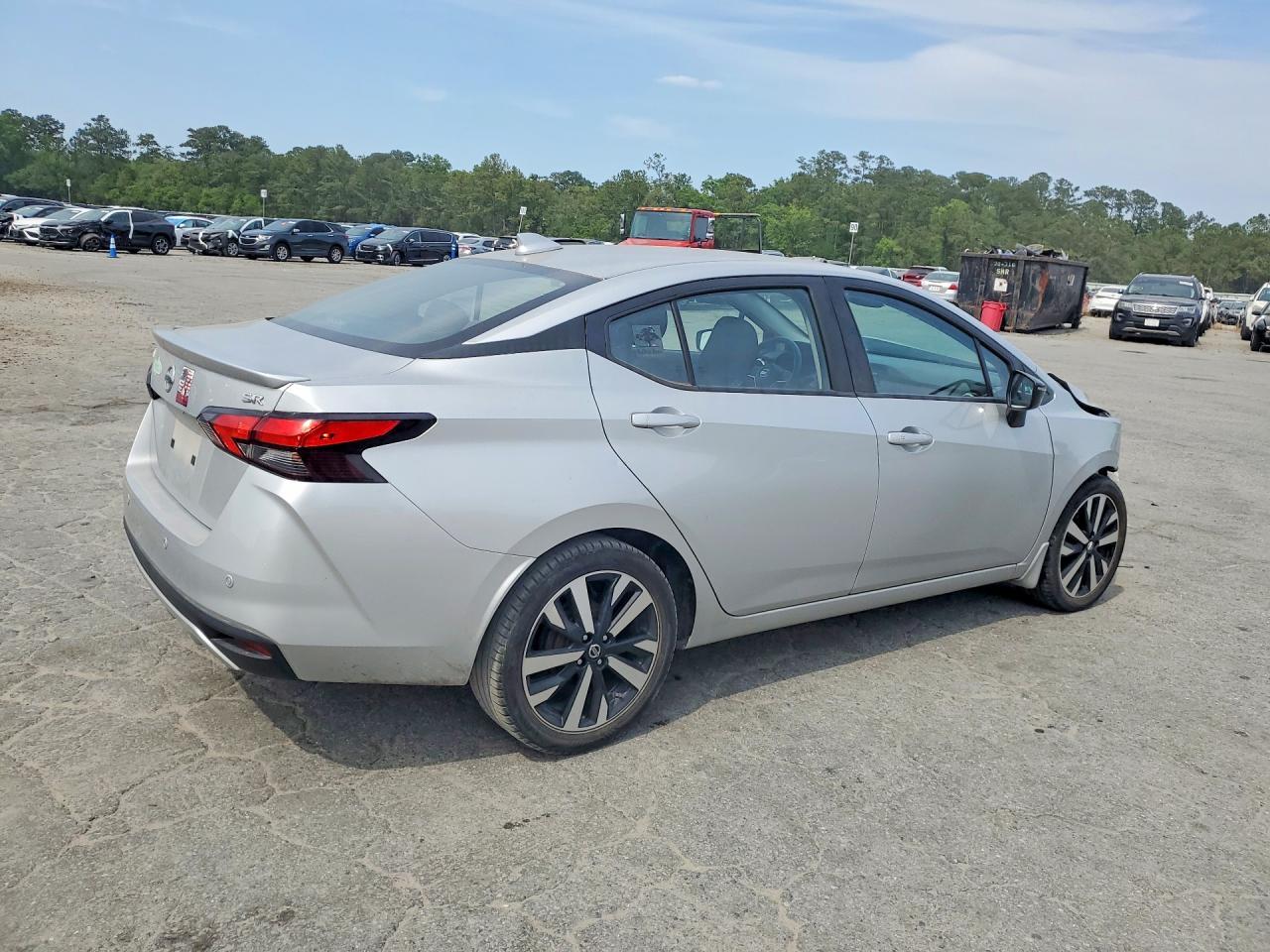 2021 NISSAN VERSA