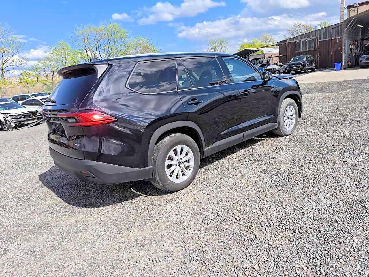 2024 TOYOTA HIGHLANDER