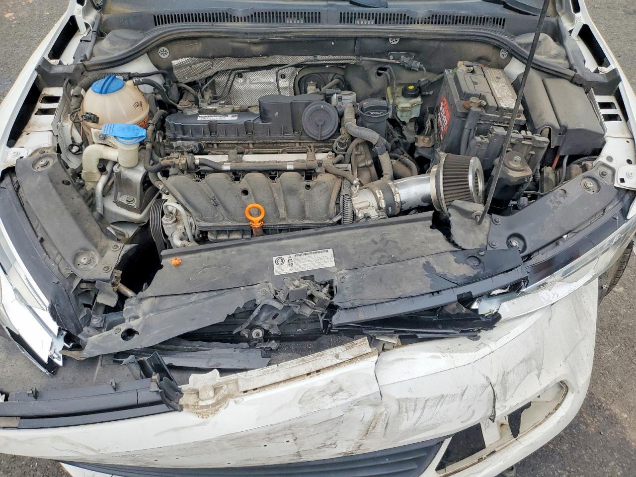 2011 VOLKSWAGEN JETTA