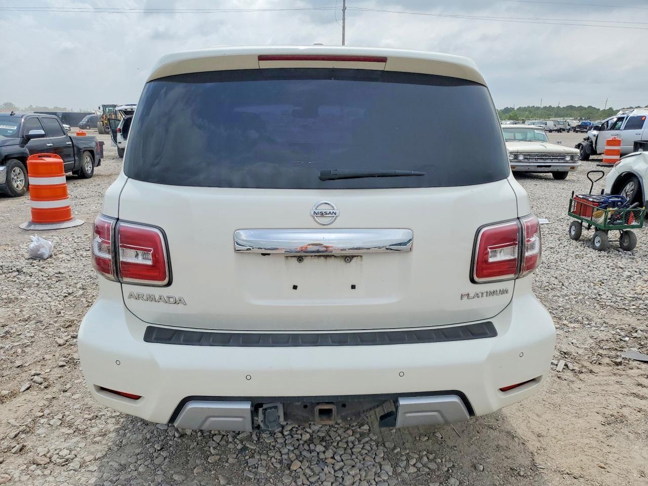 2017 NISSAN Armada
