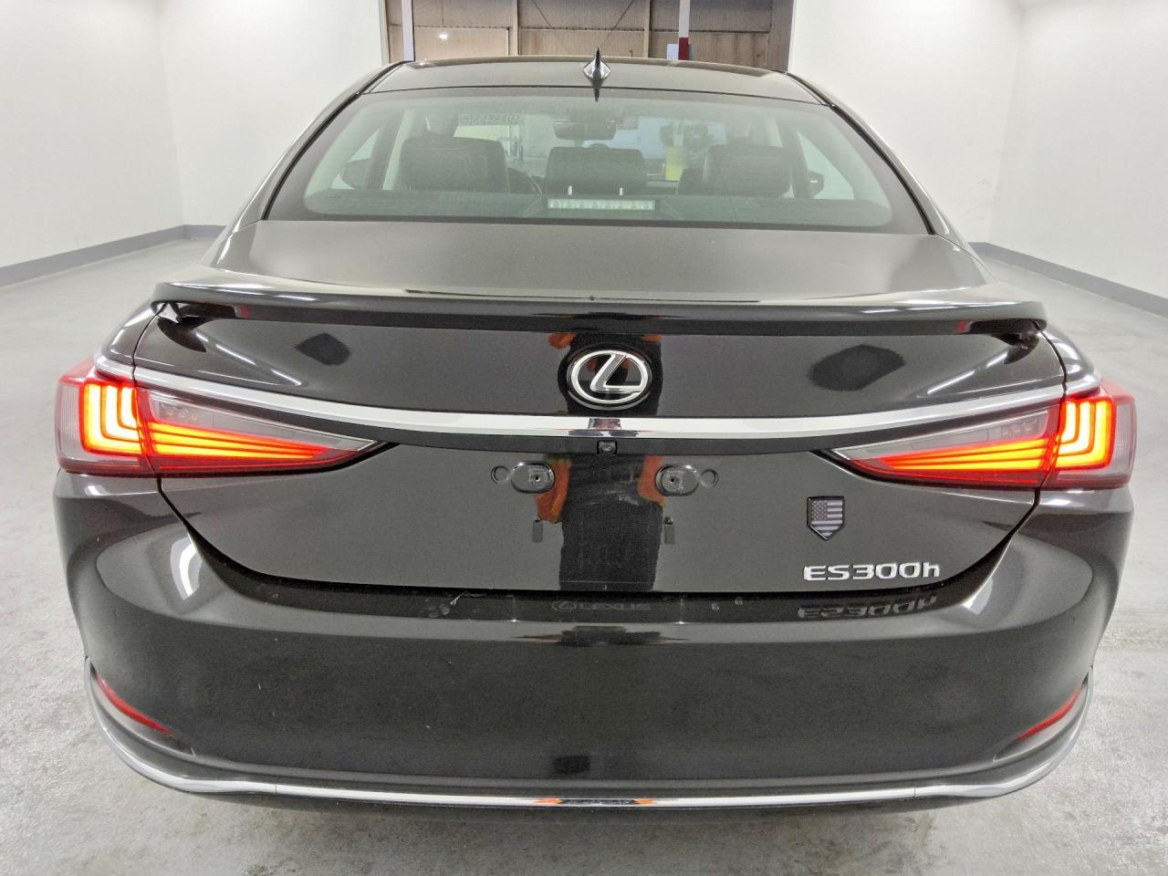 2024 LEXUS ES 300H
