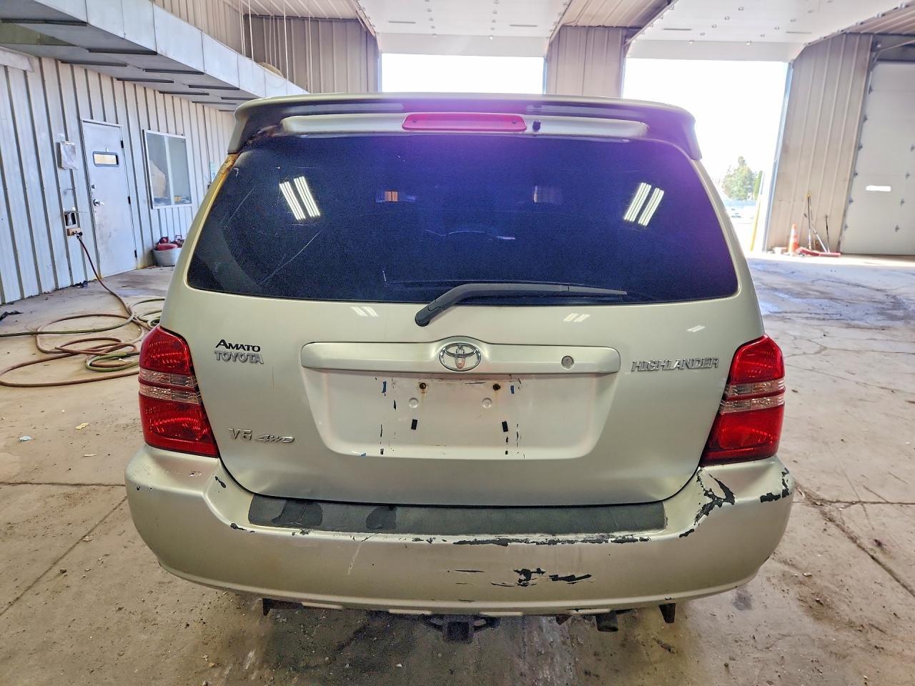2003 TOYOTA HIGHLANDER