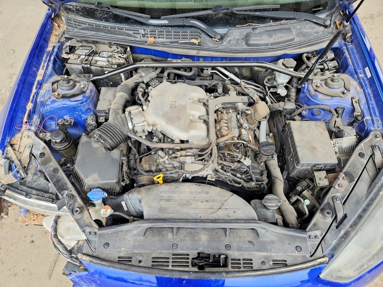 2013 HYUNDAI GENESIS