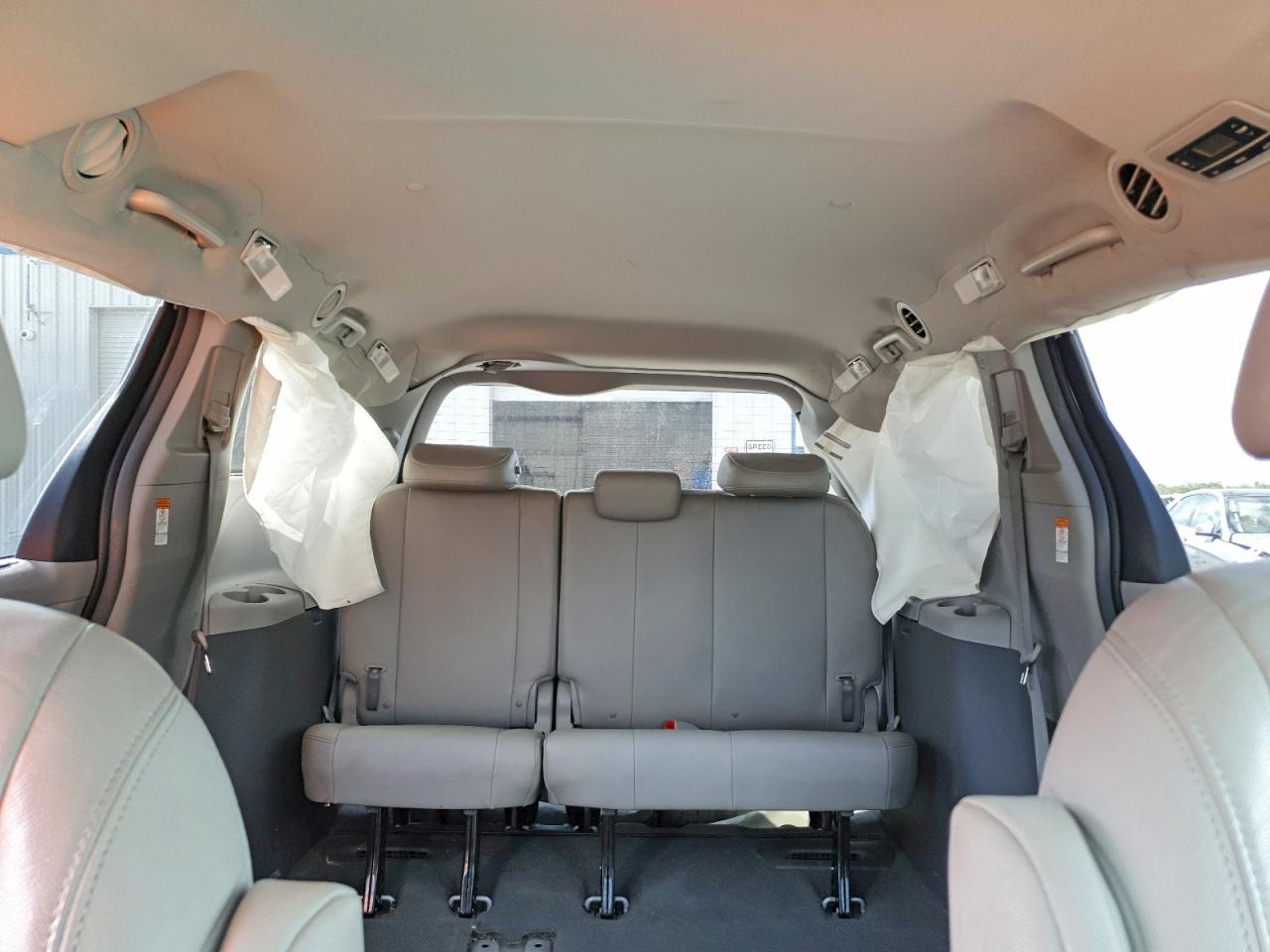 2019 TOYOTA SIENNA