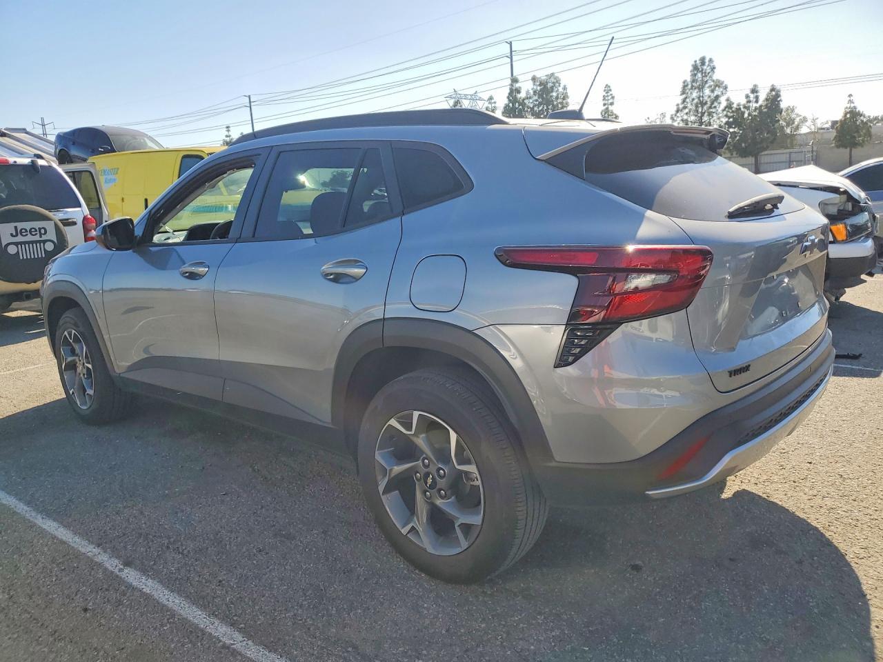 2025 CHEVROLET TRAX