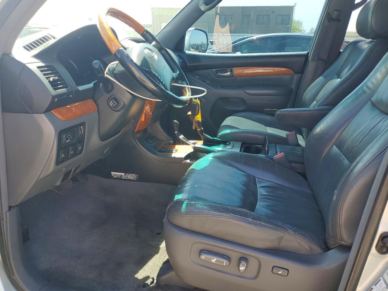 2004 LEXUS Gx 470
