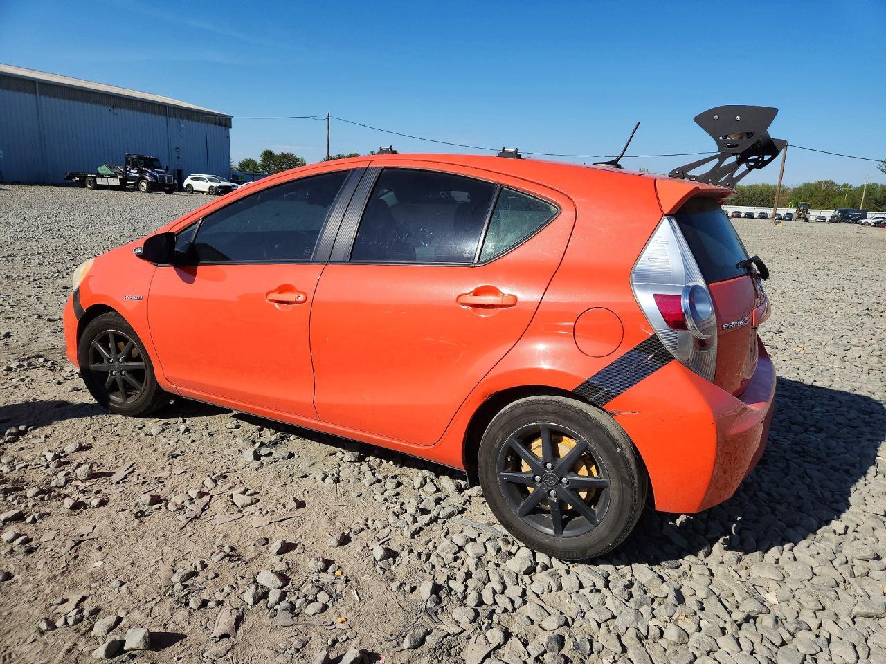 2012 TOYOTA Prius c