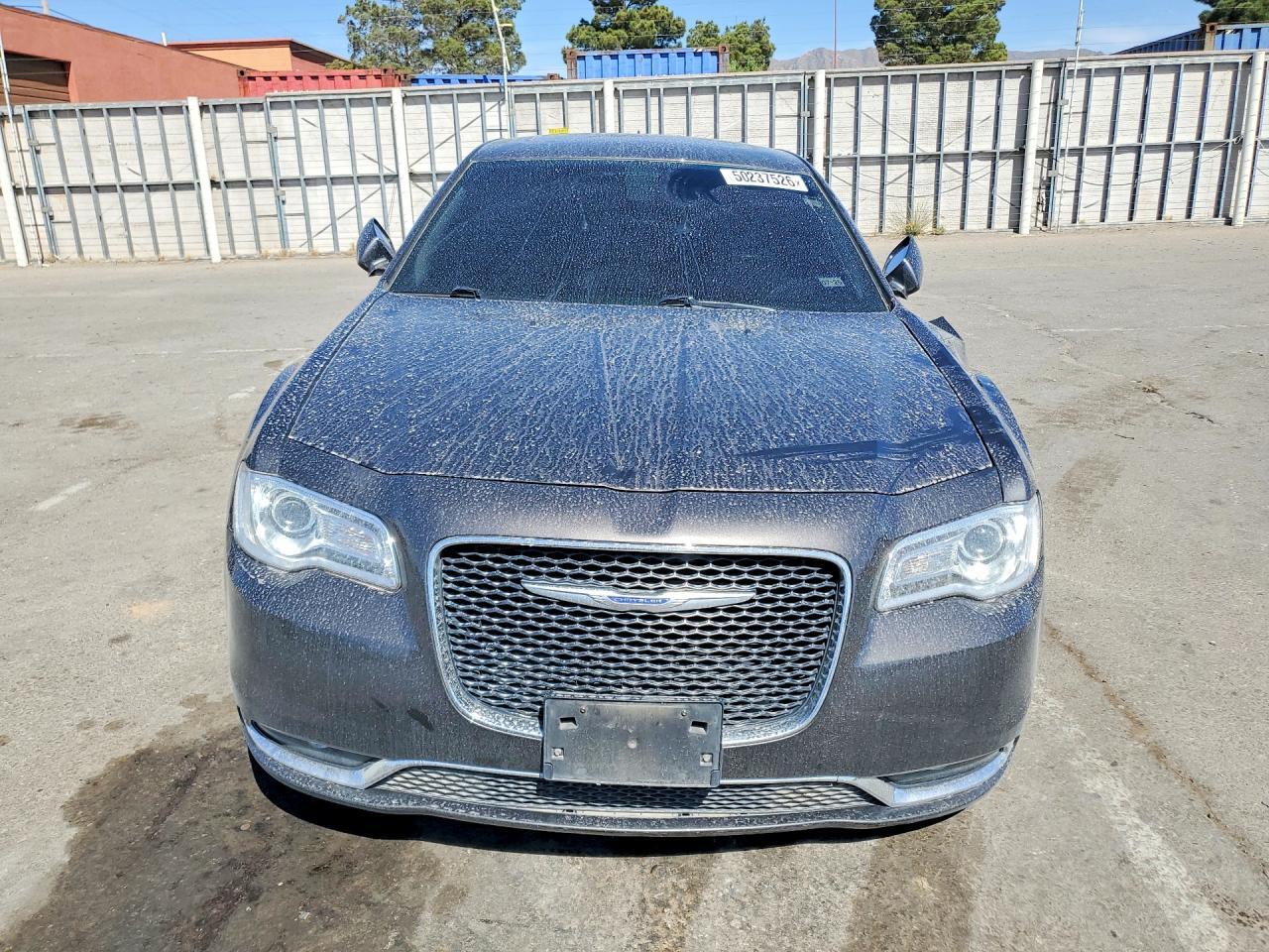 2019 CHRYSLER 300