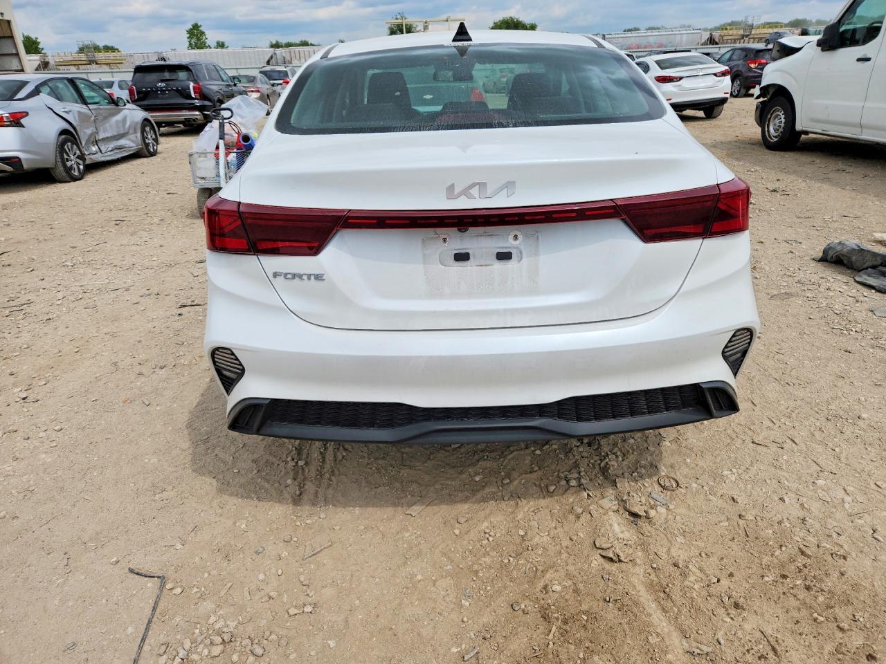 2023 KIA FORTE