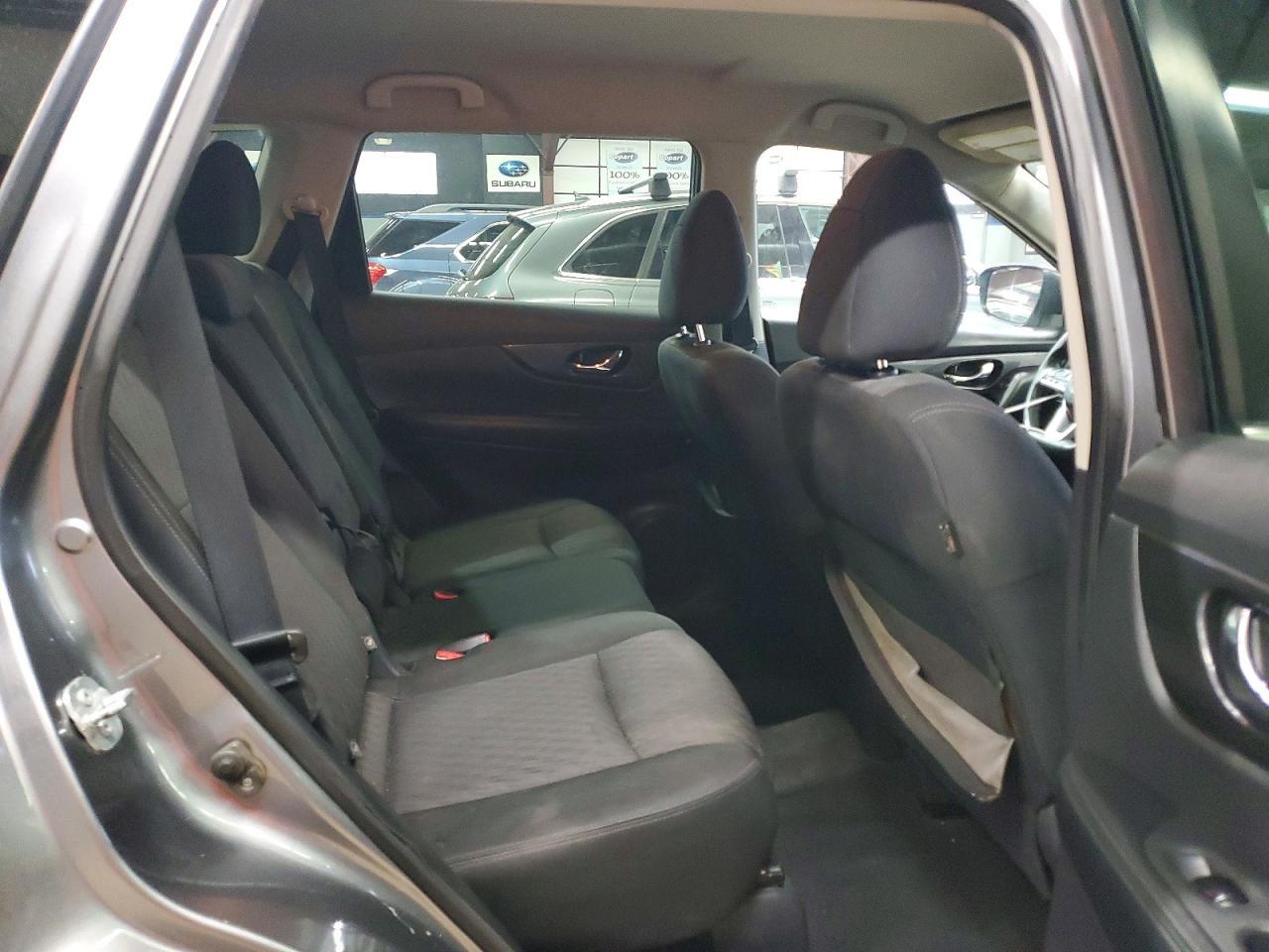 2017 NISSAN ROGUE