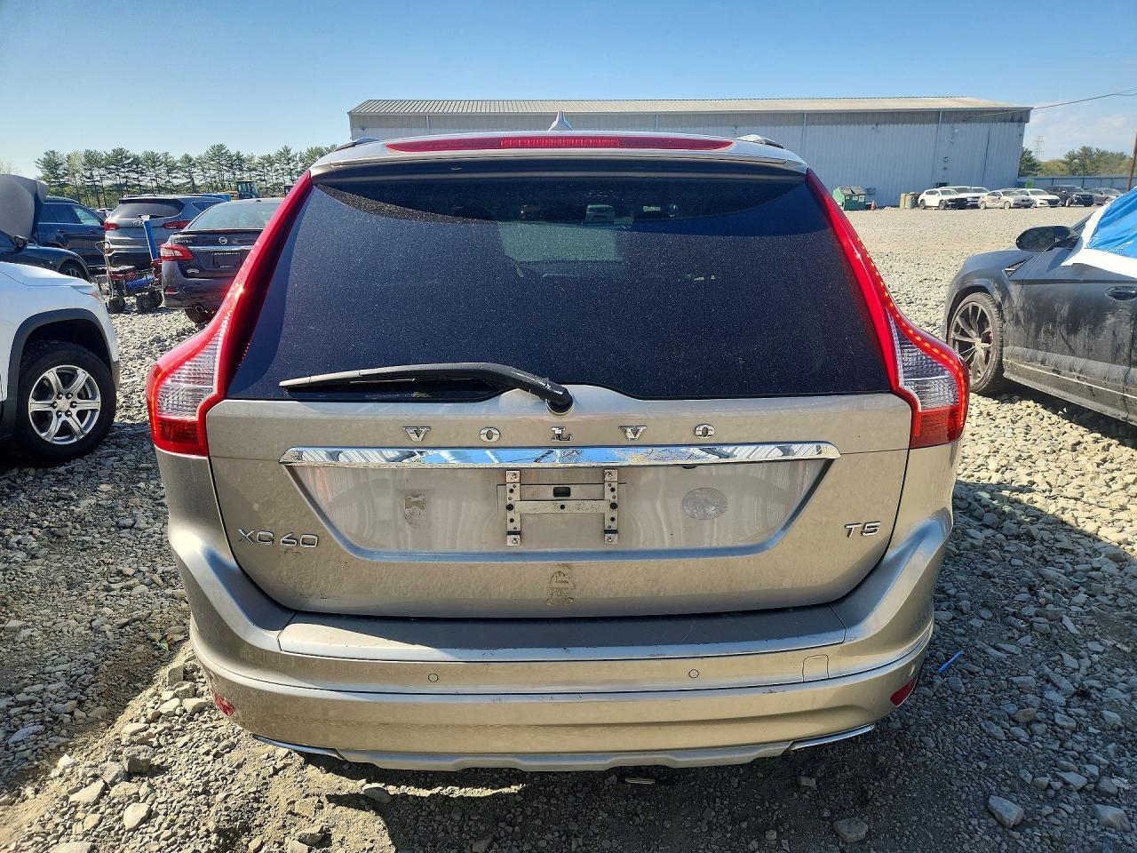 2016 VOLVO XC60