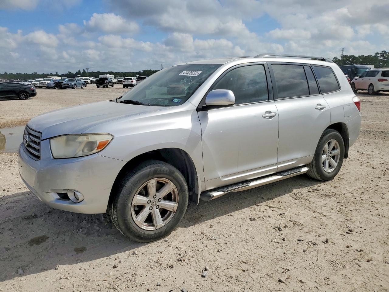 2010 TOYOTA HIGHLANDER