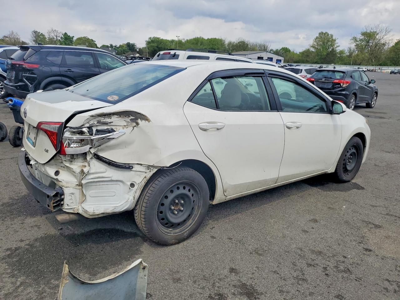 2015 TOYOTA COROLLA