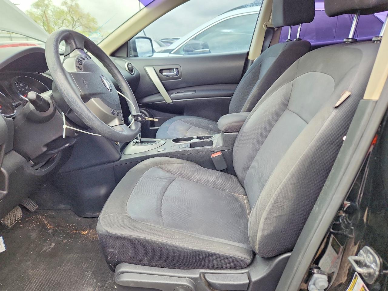 2015 NISSAN ROGUE