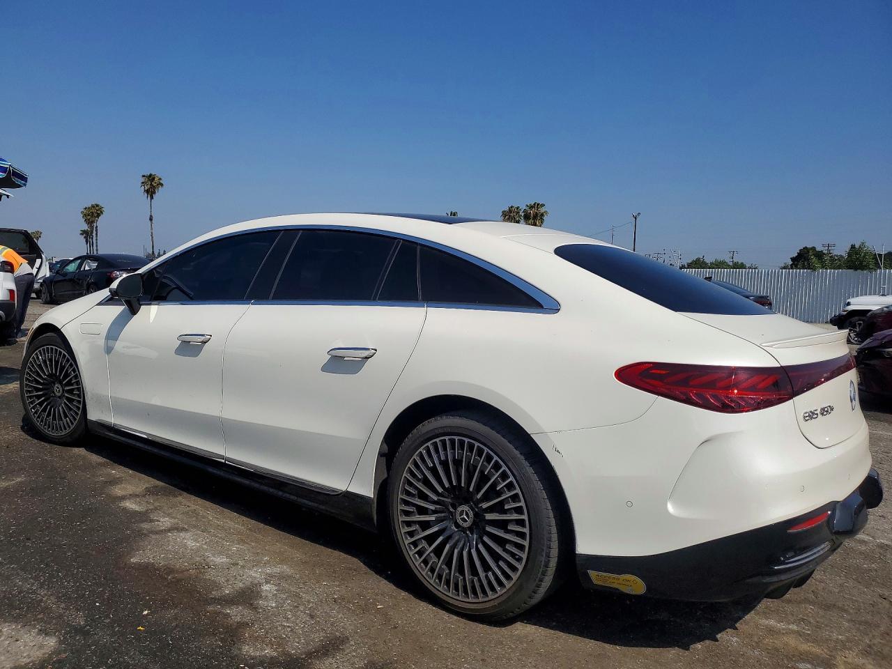 2022 MERCEDES-BENZ EQS