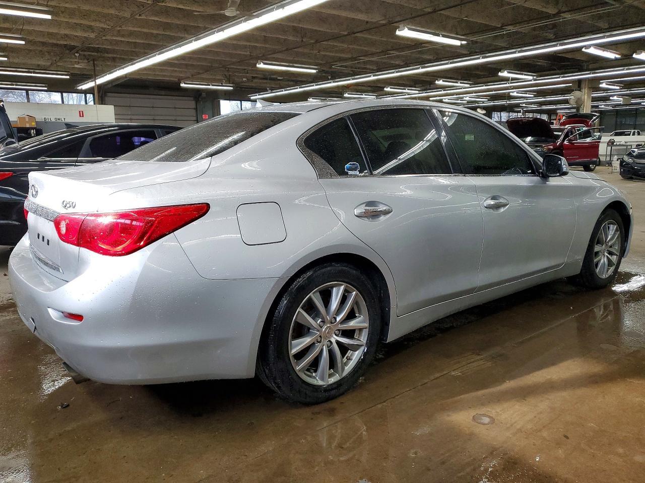 2017 INFINITI Q50